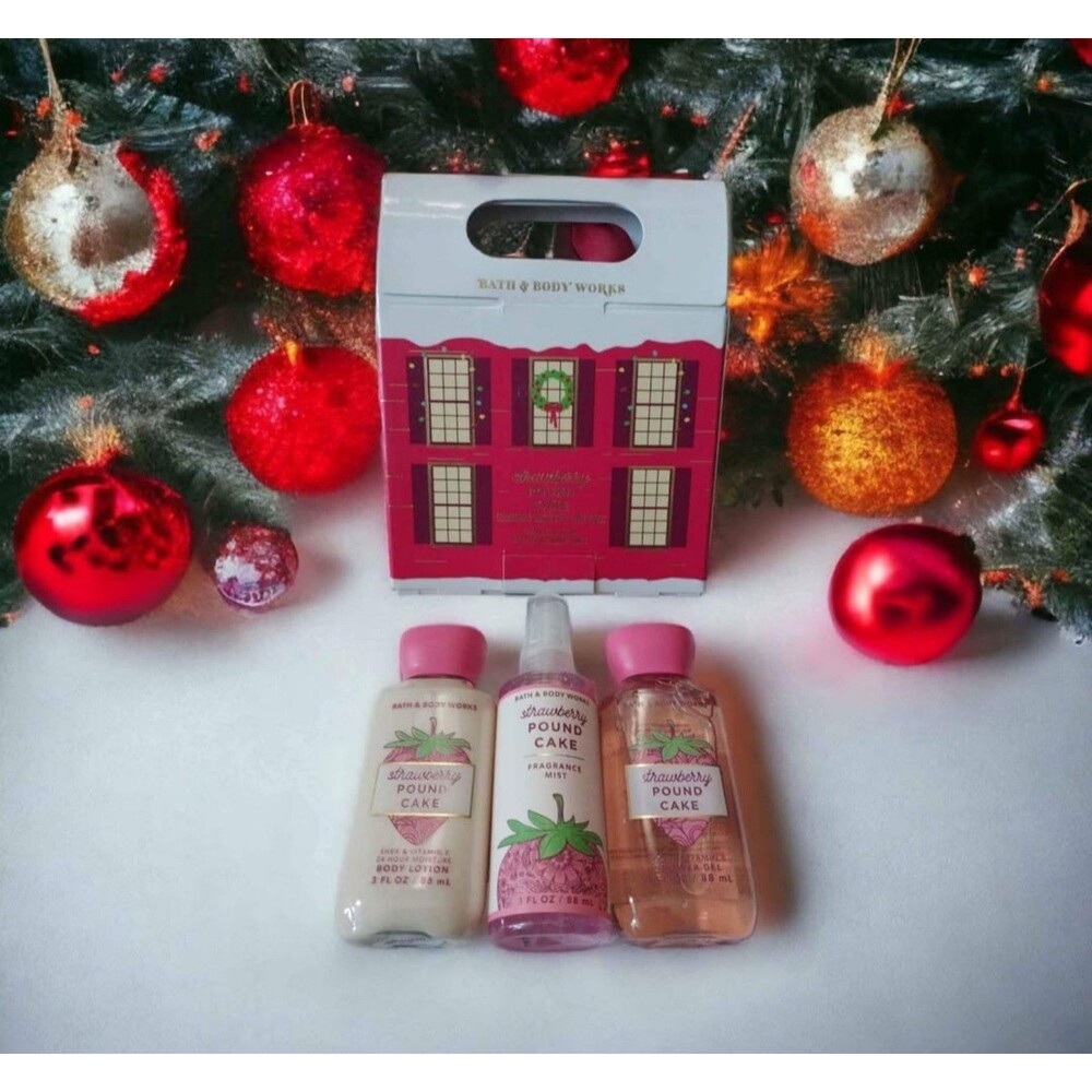 Bath & Body Works Strawberry Pound Cake Mini Set